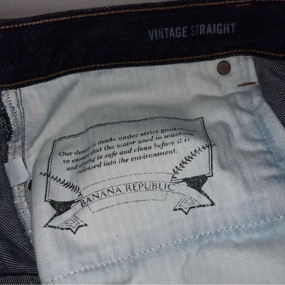 Banana Republic Men’s Vintage Straight Dark Blue Jeans - Picture 4 of 13